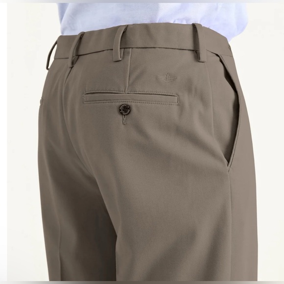 Dockers | Comfort Khaki Pants Classic Fit Dark Pebble Brown | Size W30L32 | NWT - Picture 6 of 6